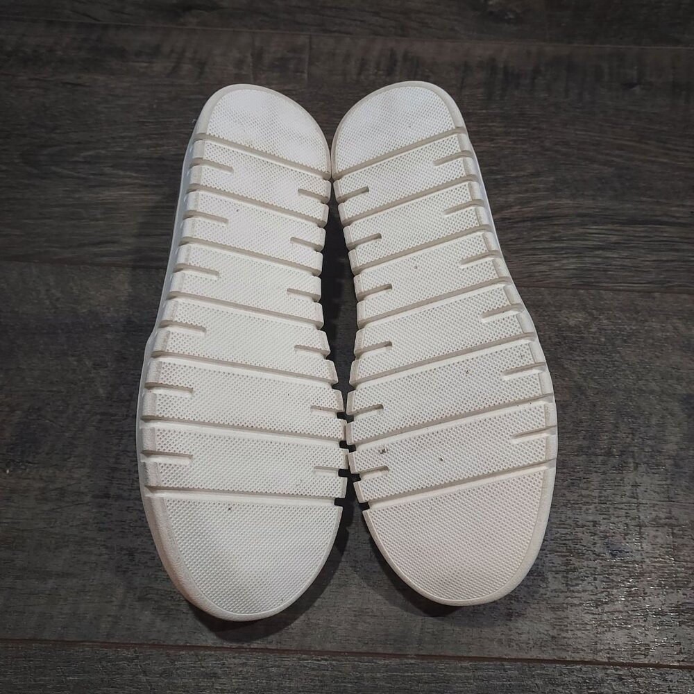 Tommy Bahama Gold Slip On Loafers Size 6.5 Preppy - Picture 7 of 9